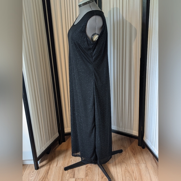 Vintage 90's, Studio Femme, black, stretchy, sleeveless dress. - Picture 2 of 9